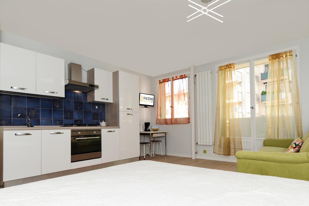 Blue Lagon Five Stars Holiday House Nicea Zewnętrze zdjęcie